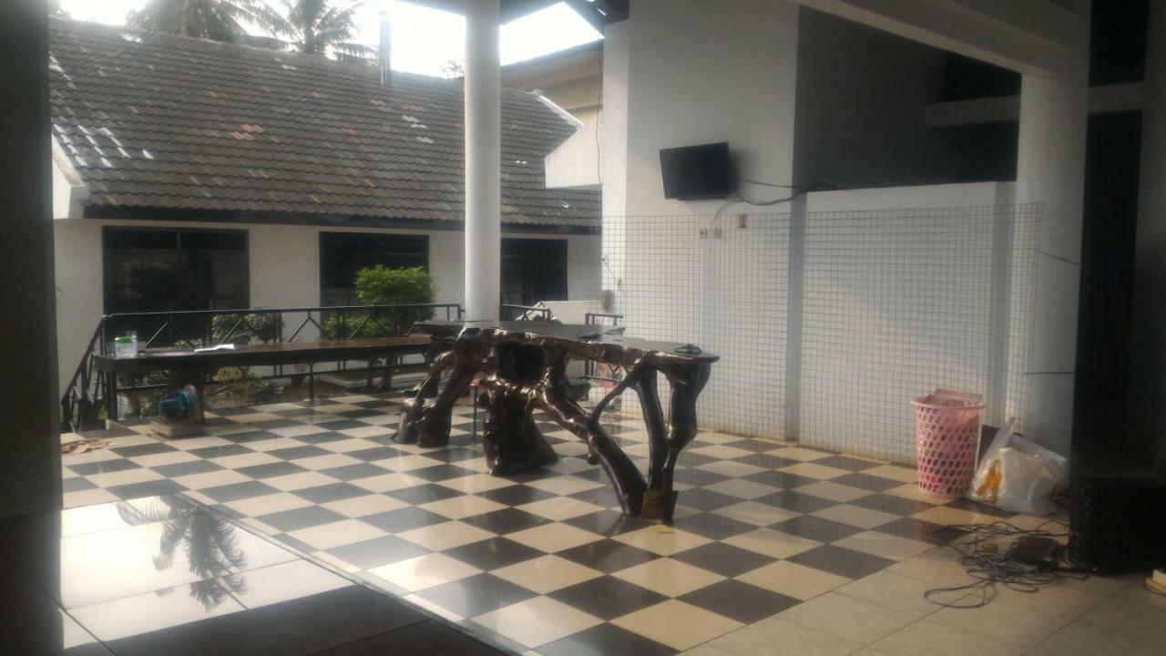 Hotel Gbs Malingping Экстерьер фото